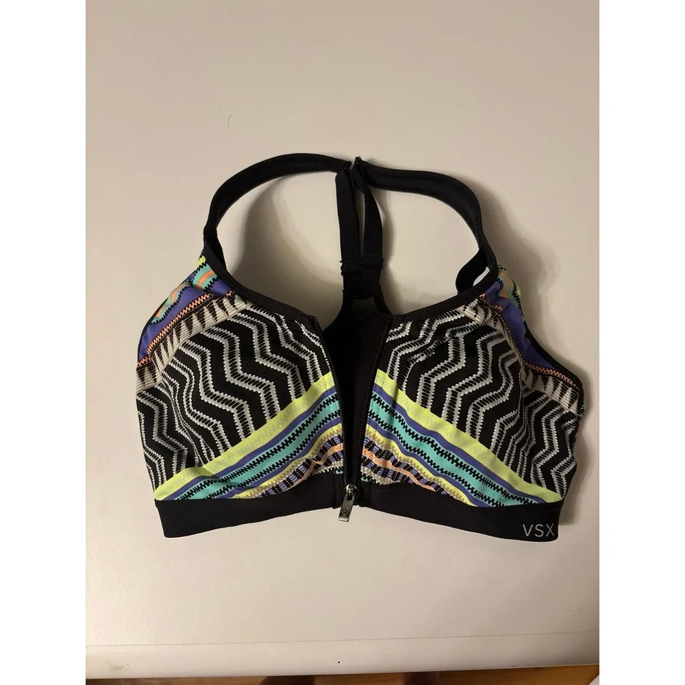 Victoria's Secret Sport Zip Up‎ Racerback Sports Bra